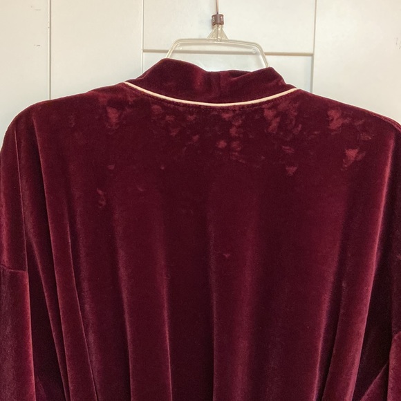 Christian Dior Vintage Velvet Tie Robe Burgundy - Picture 6 of 6